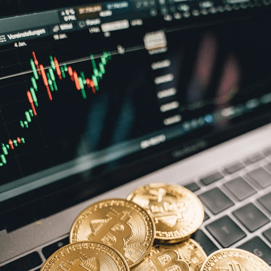 Feronix Prime 7.4 AI equipo de expertos en criptoinversión